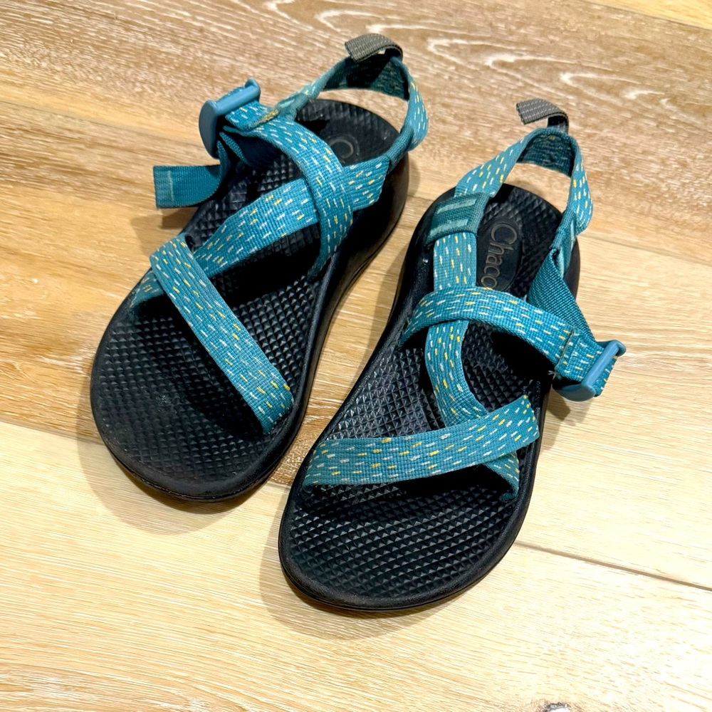 Chaco Sandals Classic Z1 Boy's Unisex Size 4 Blue Waterproof Sport Shoes Hiking